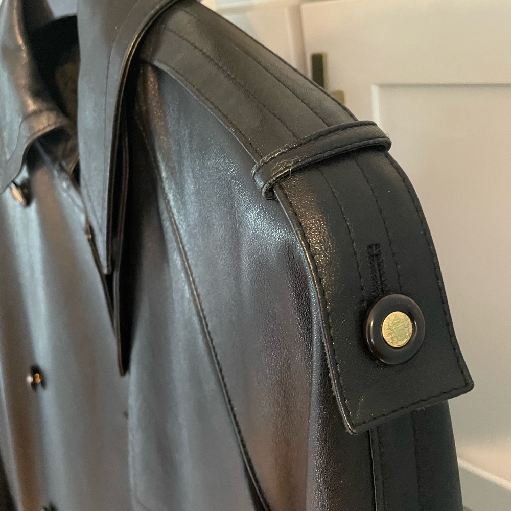 Black leather trench coat - Picture 3 of 6